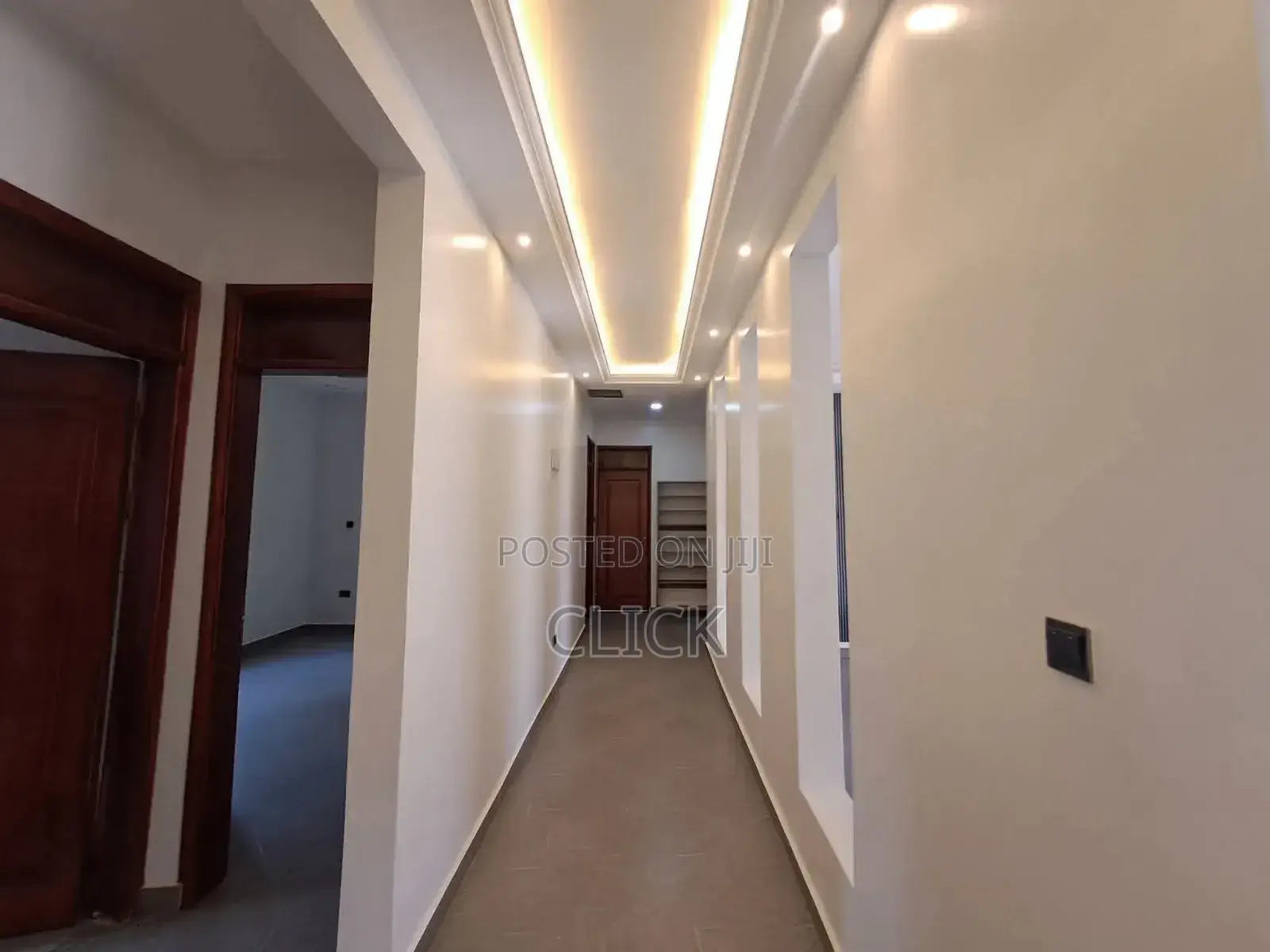 5bdrm House in Kira, Central Division for sale