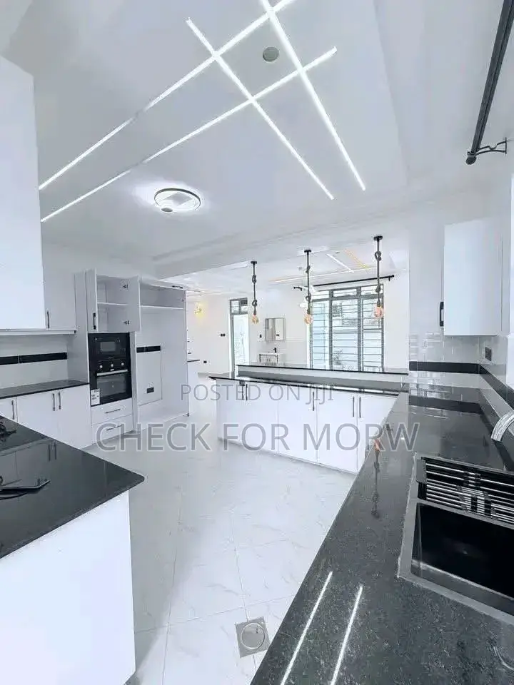 6bdrm Duplex in Kira, Central Division for sale