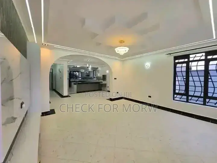 6bdrm Duplex in Kira, Central Division for sale