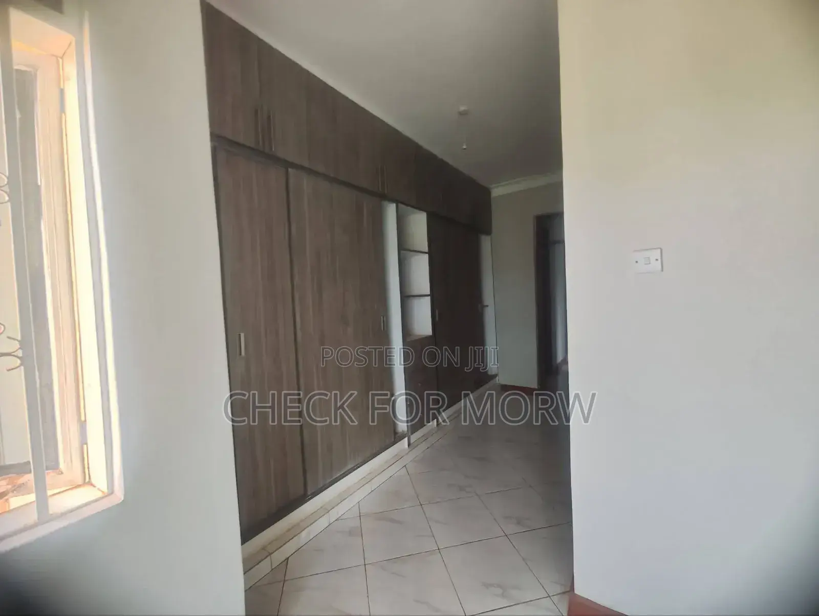 6bdrm Duplex in Kira, Central Division for sale