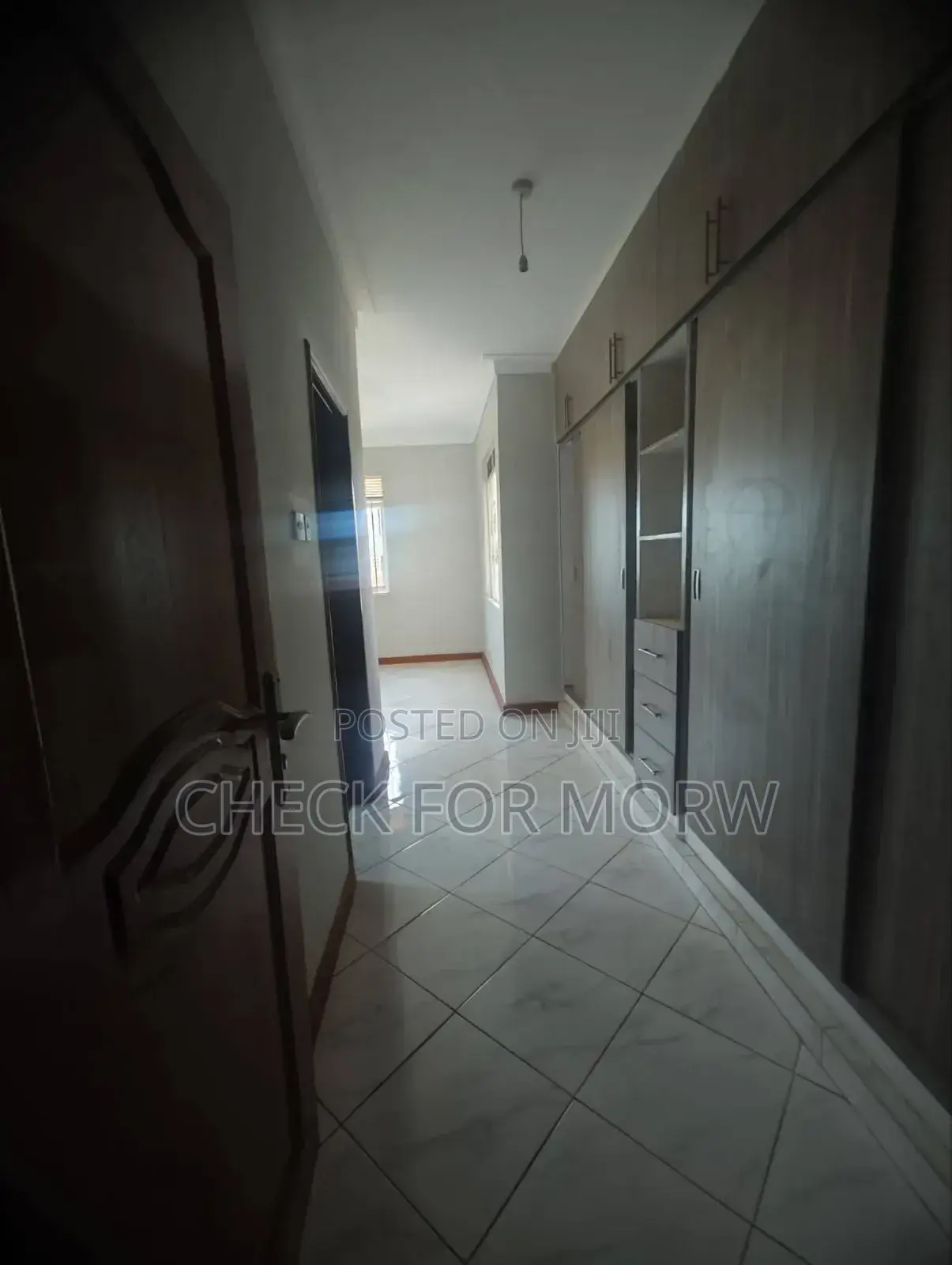 6bdrm Duplex in Kira, Central Division for sale