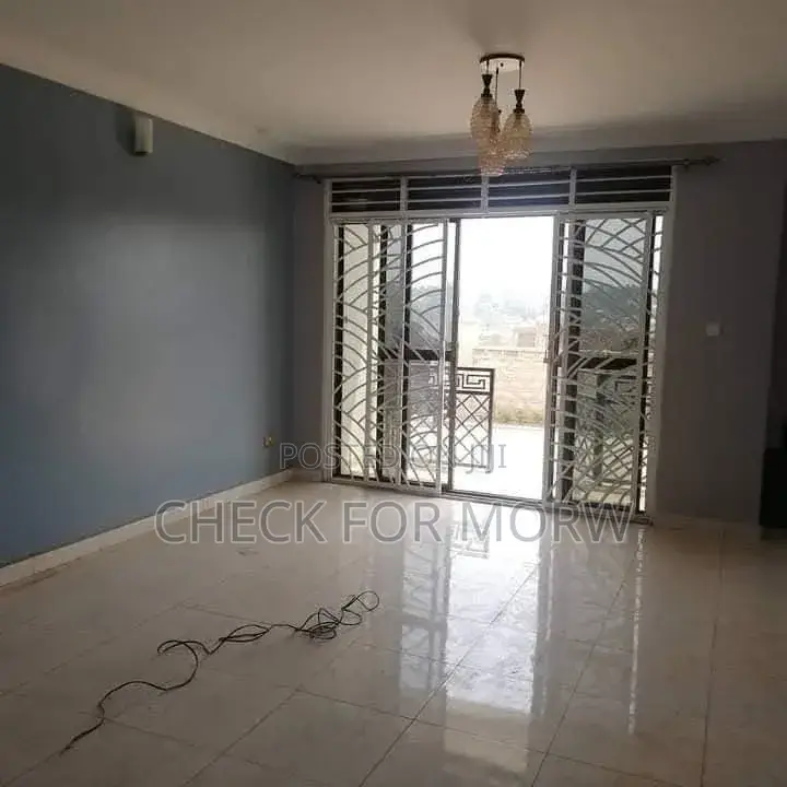 3bdrm Apartment in Mutundwe, Central Division for rent