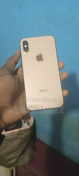 Apple iPhone XS Max 64 GB Gold