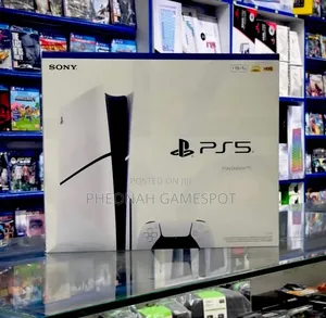 Ps5 Complete Gaming Package, 2 Pads and 3 Games Ready to Enjoy
