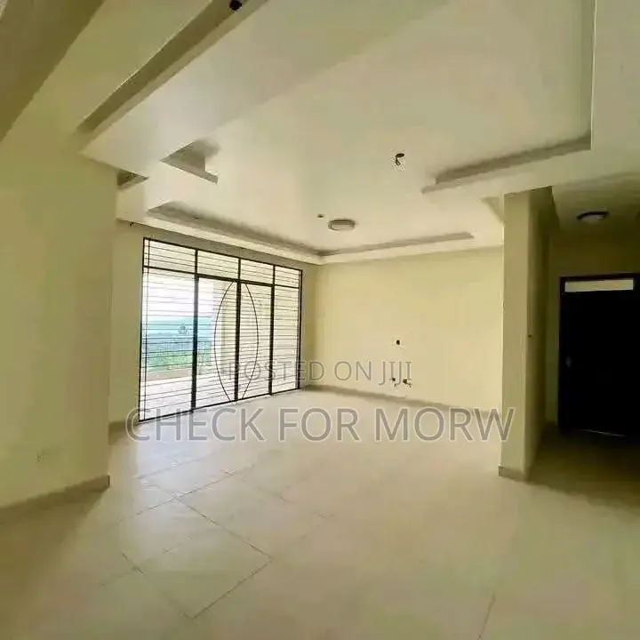 3bdrm Apartment in Mutundwe, Central Division for rent