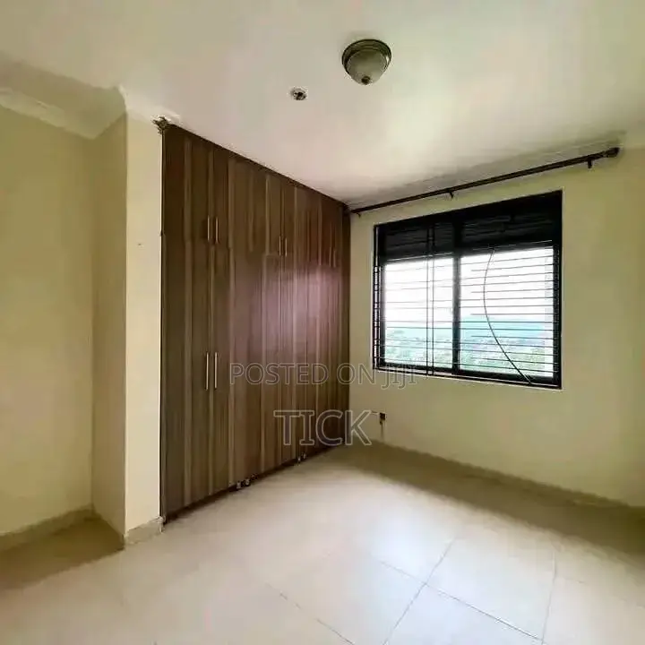 3bdrm Apartment in Mutundwe, Central Division for rent