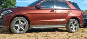 Mercedes-Benz GLE-Class GLE 350d 4MATIC 2017 Brown