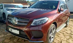 Mercedes-Benz GLE-Class GLE 350d 4MATIC 2017 Brown