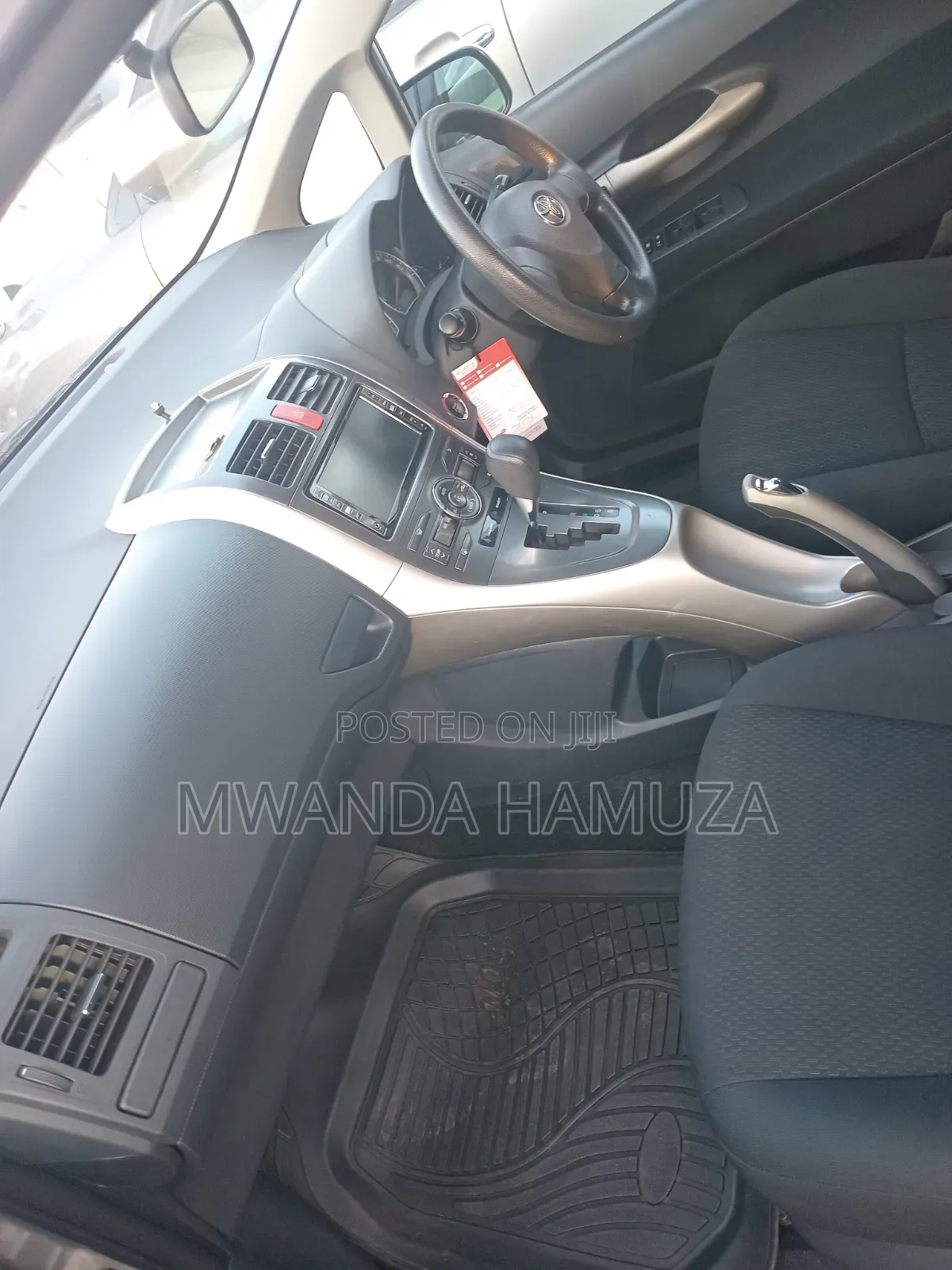 Toyota Auris 2008 Silver
