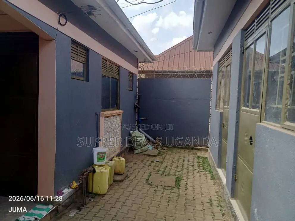 1bdrm Bungalow in Kisaasi, Nakawa for rent