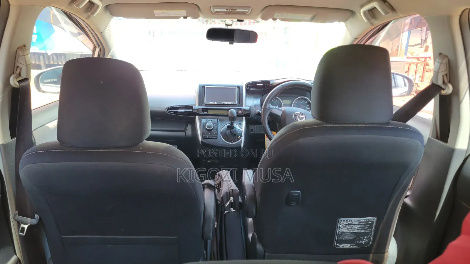 Toyota Wish 2010 Silver