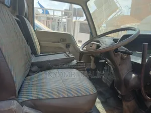 Canter Tipper Blue