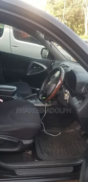 Toyota Vanguard 2010 Black