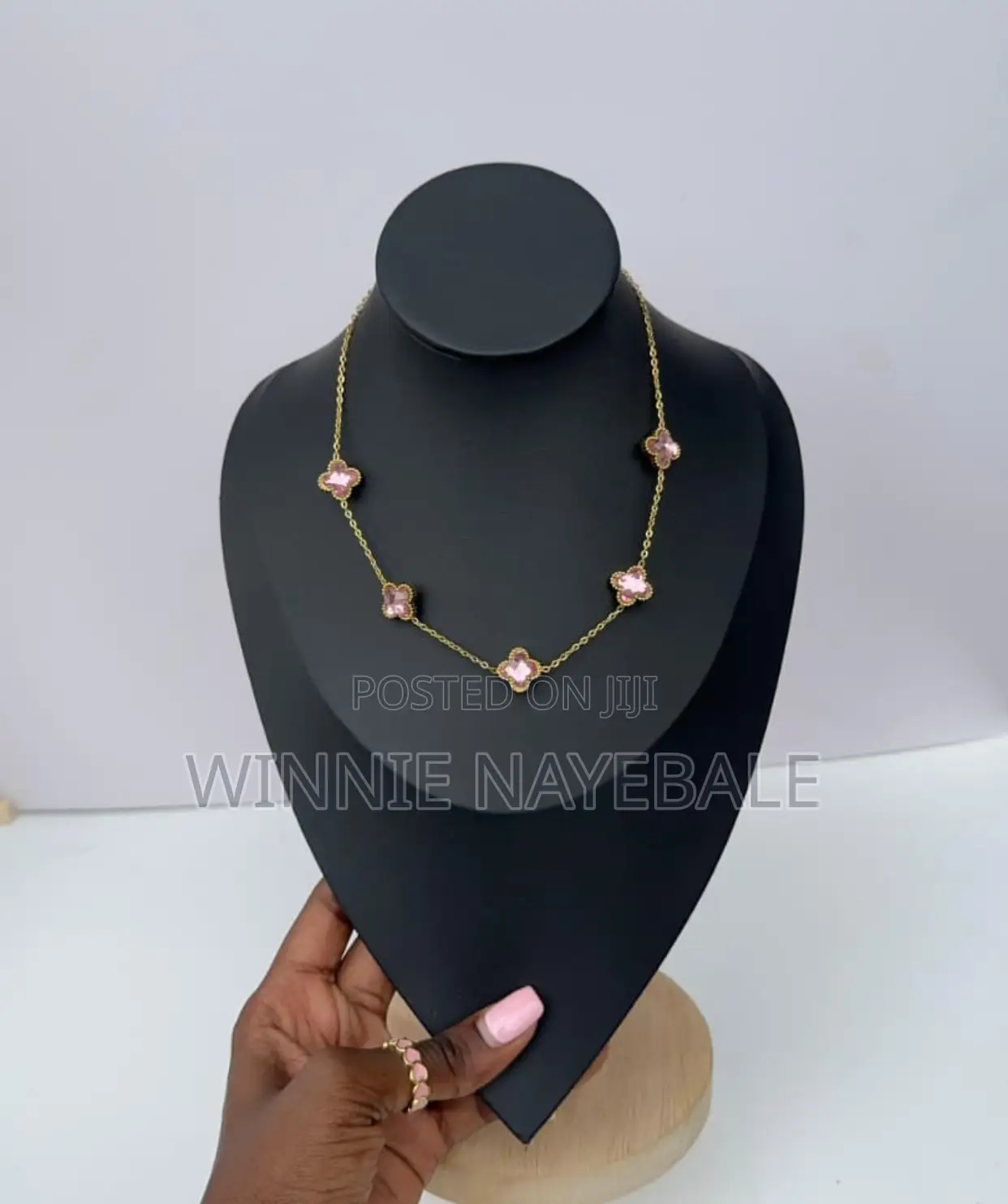 Necklaces /Pendants/Layered Necklaces