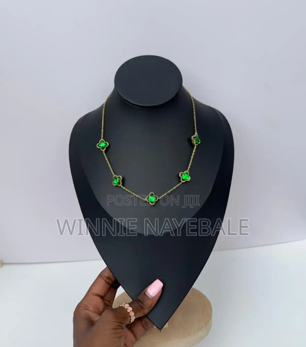 Necklaces /Pendants/Layered Necklaces