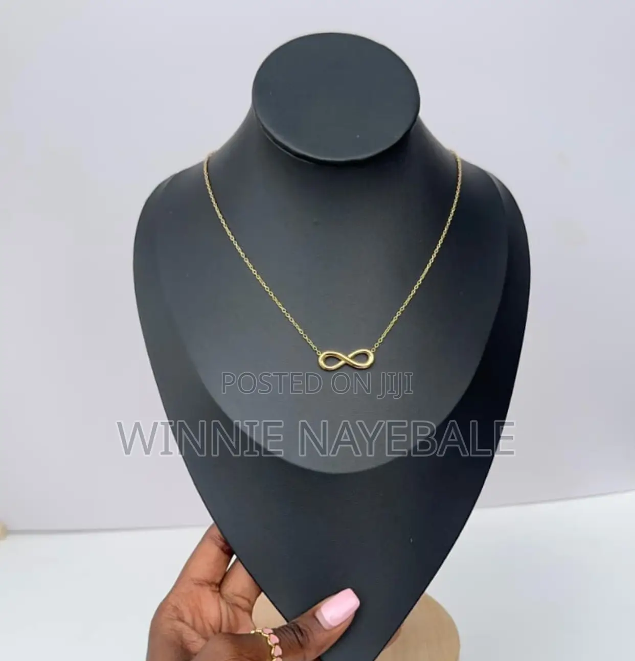 Necklaces /Pendants/Layered Necklaces