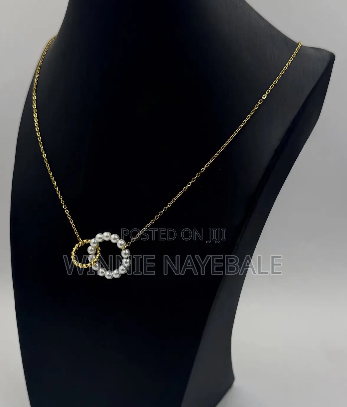 Necklaces /Pendants/Layered Necklaces