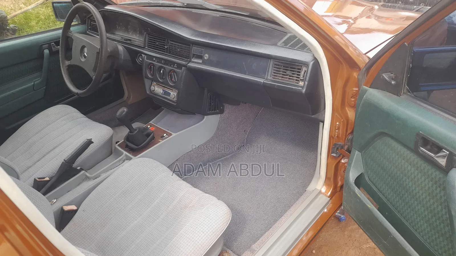 Mercedes-Benz 190E 1988 Brown