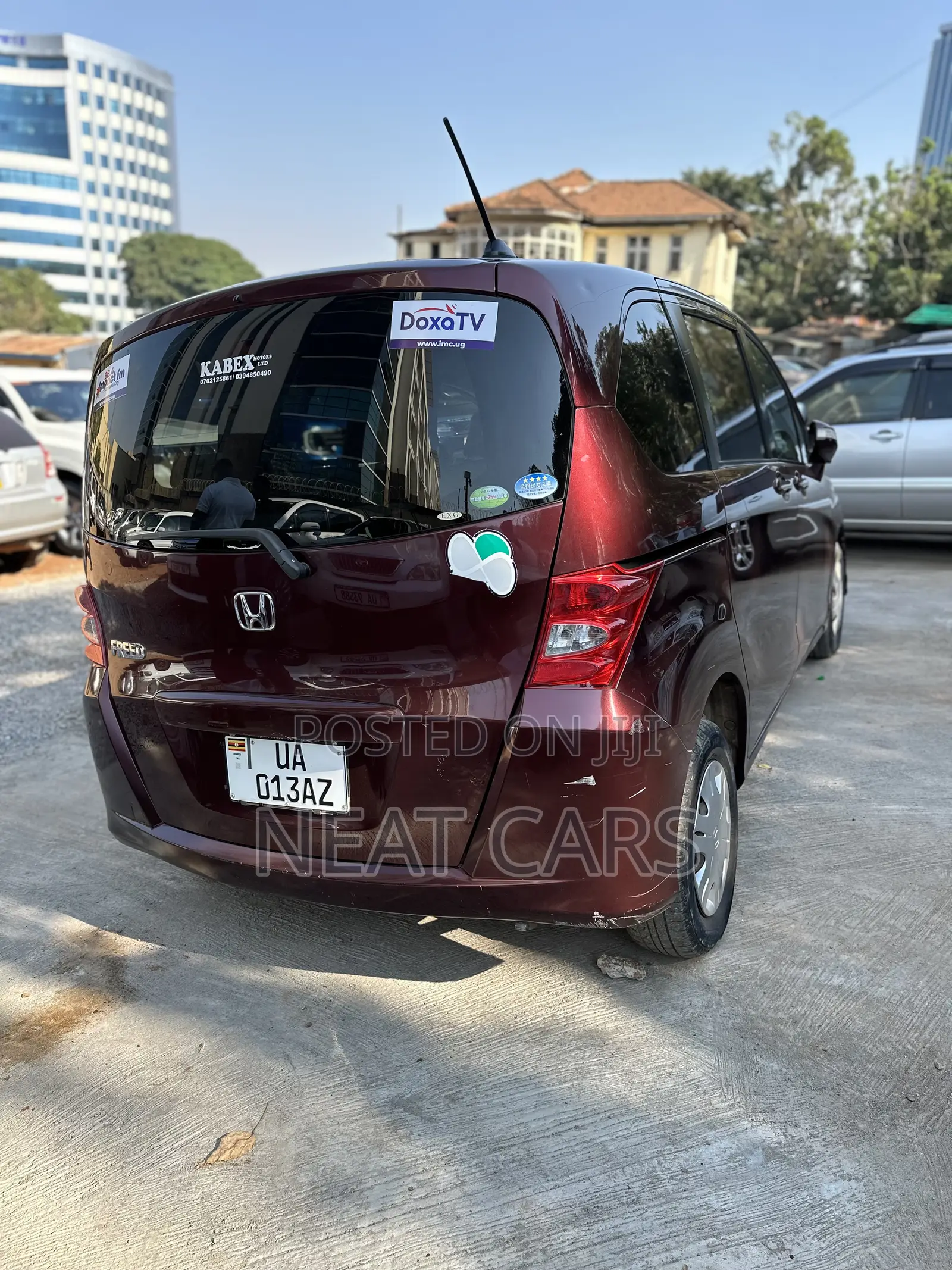 Honda Freed 2011 Red