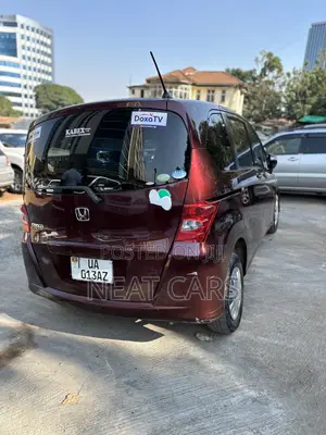 Honda Freed 2011 Red