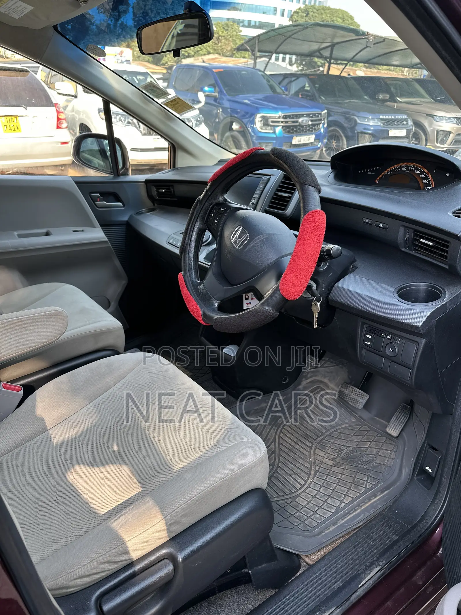 Honda Freed 2011 Red