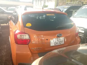 Subaru XV 2015 Orange