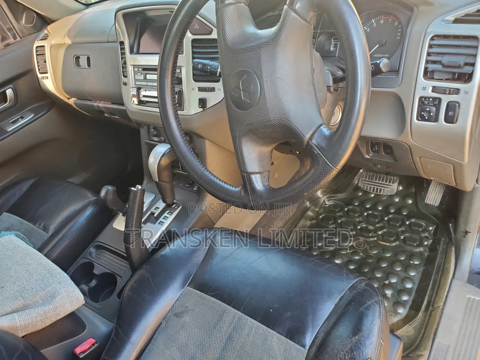 Mitsubishi Pajero 2004 Black