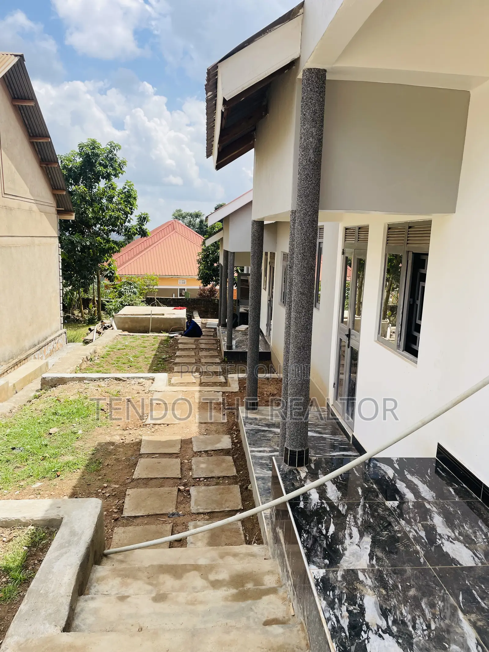 2bdrm Duplex in Nabaziza, Central Division for rent