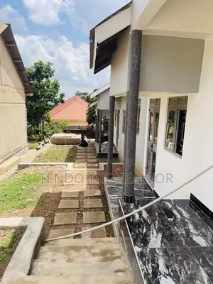 2bdrm Duplex in Nabaziza, Central Division for rent