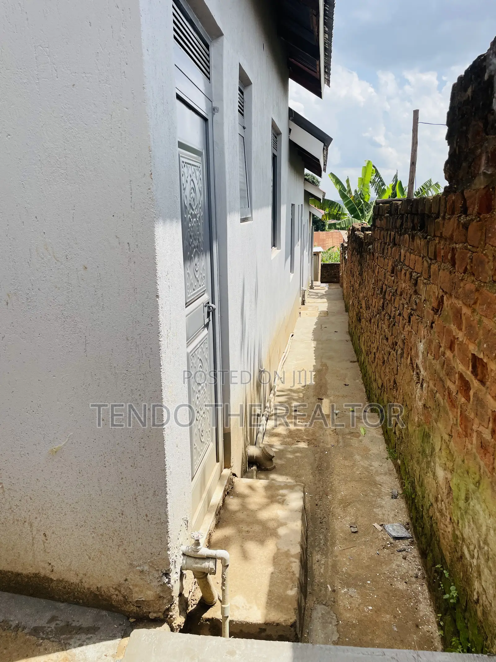 2bdrm Duplex in Nabaziza, Central Division for rent