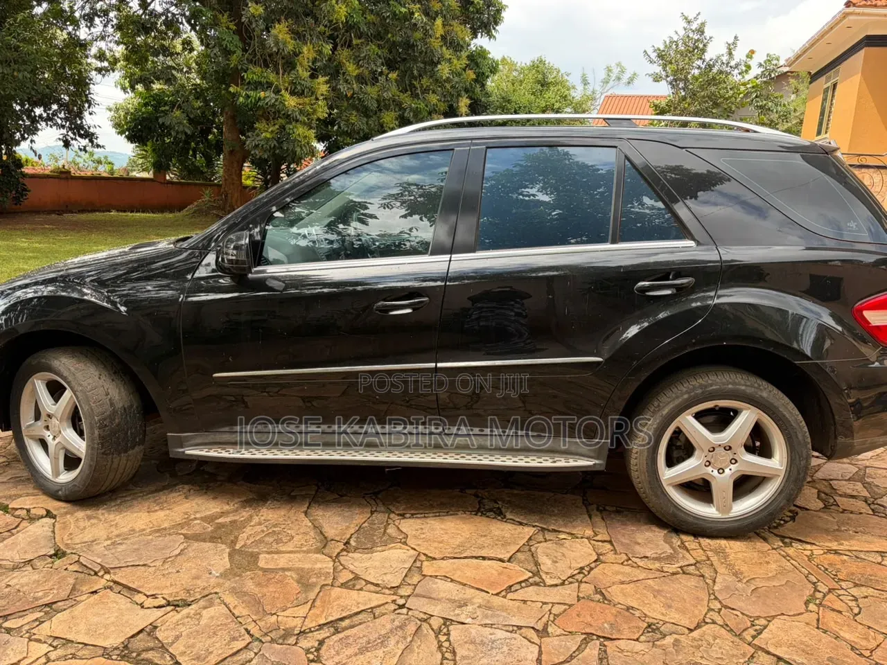 Mercedes-Benz M Class 2011 Black