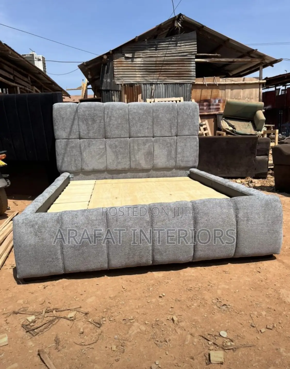Grey Channel-Tufted Modern Platform 
