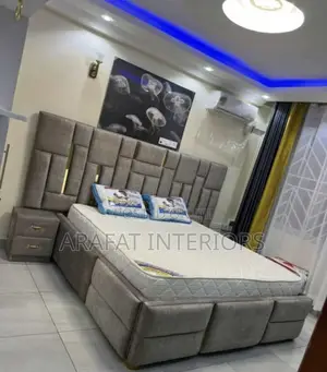 Grey Geometric Tufted Upholstered Storage Bed