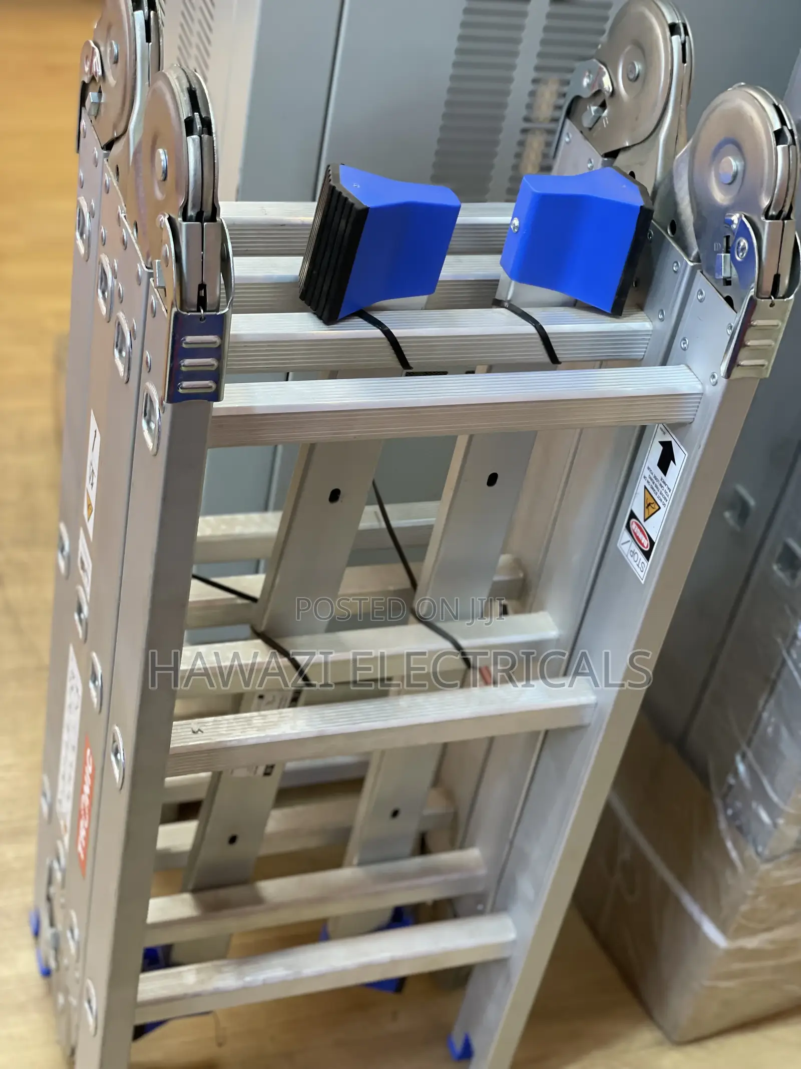 Aluminum Foldable Ladder