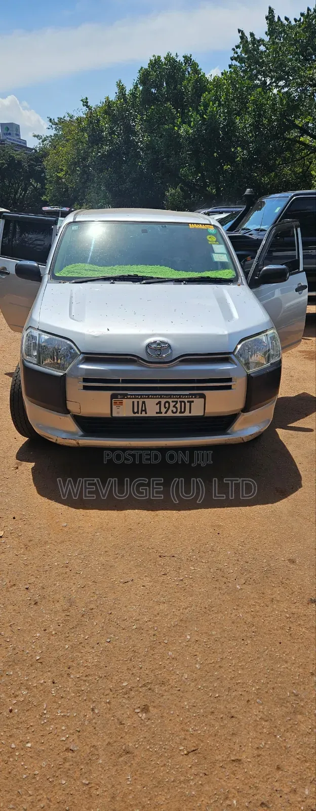 Toyota Probox 2016 Silver