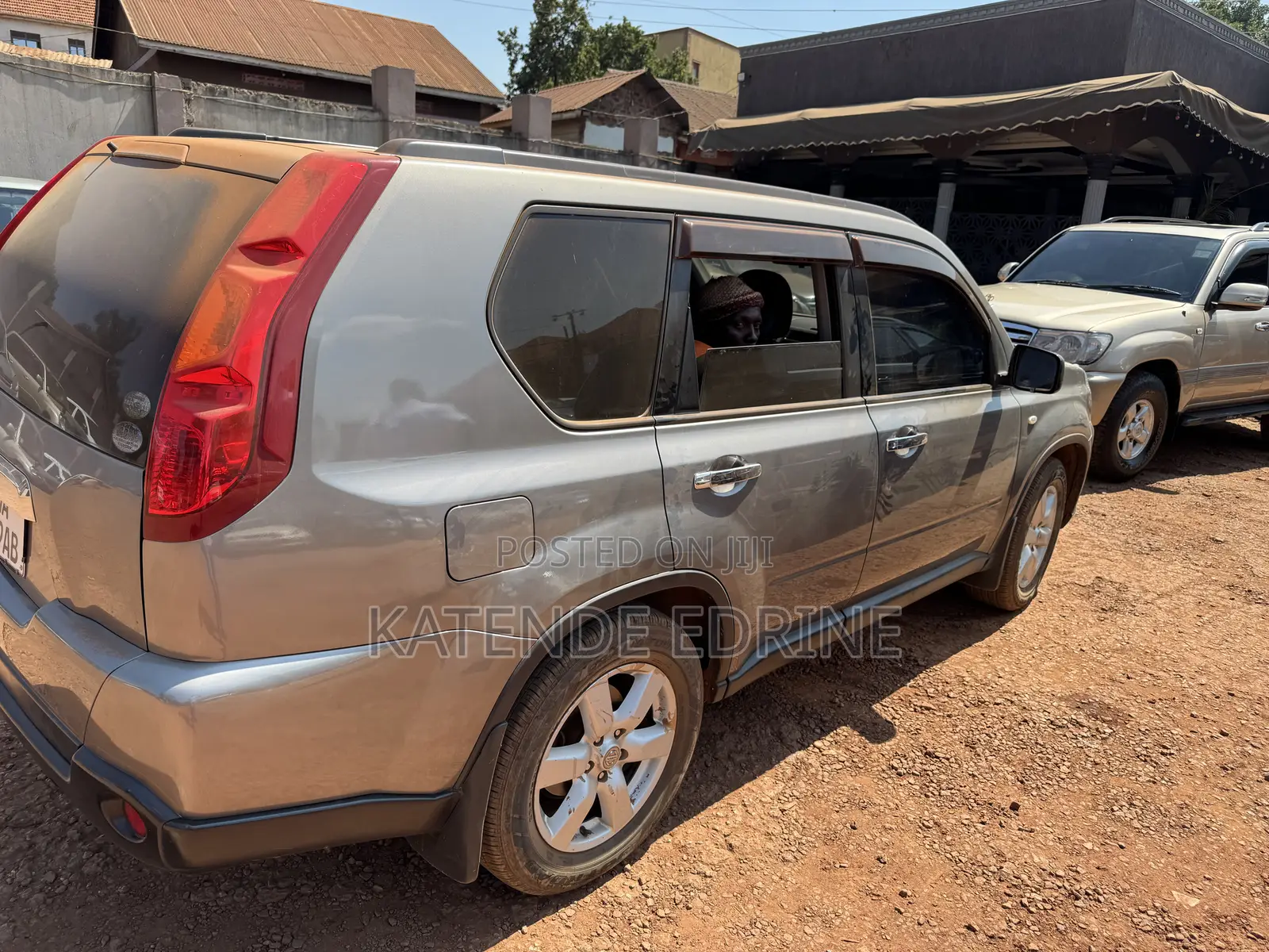 Nissan X-Trail 2.0 Petrol XE 2010 Silver