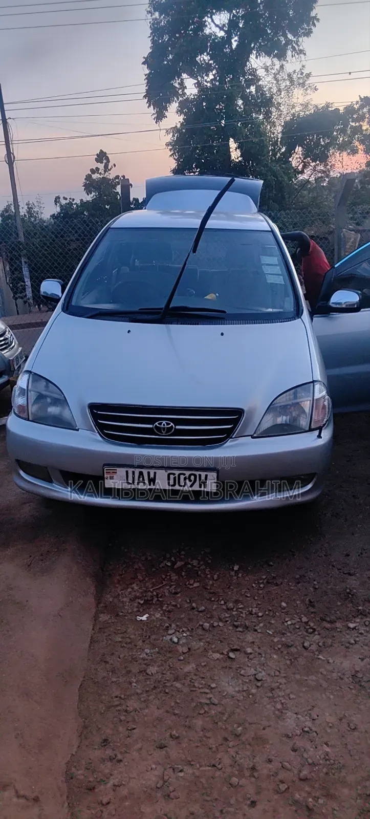 Toyota Nadia 1999 Silver