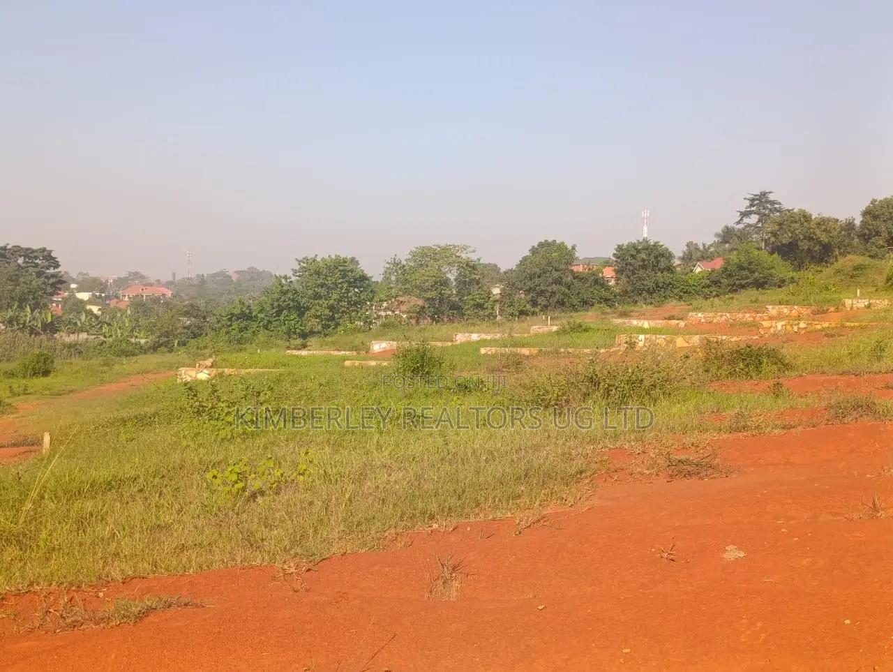 Bank Pressure Sale – Kitende (Kitovu)