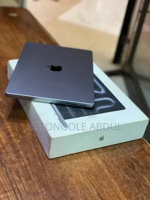 New Laptop Apple MacBook Pro 2024 M3 8GB Apple M3 Pro SSD 1T