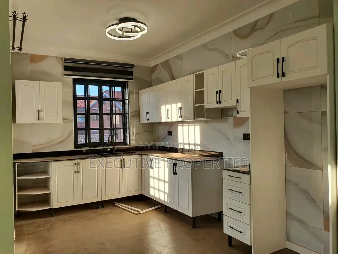 1bdrm Apartment in Lweza Entebbe Road, Central Division for rent