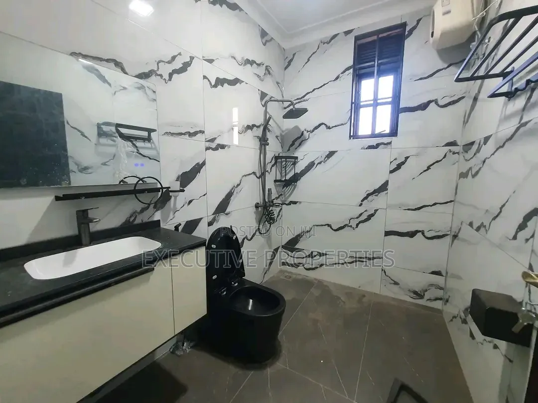 1bdrm Apartment in Lweza Entebbe Road, Central Division for rent