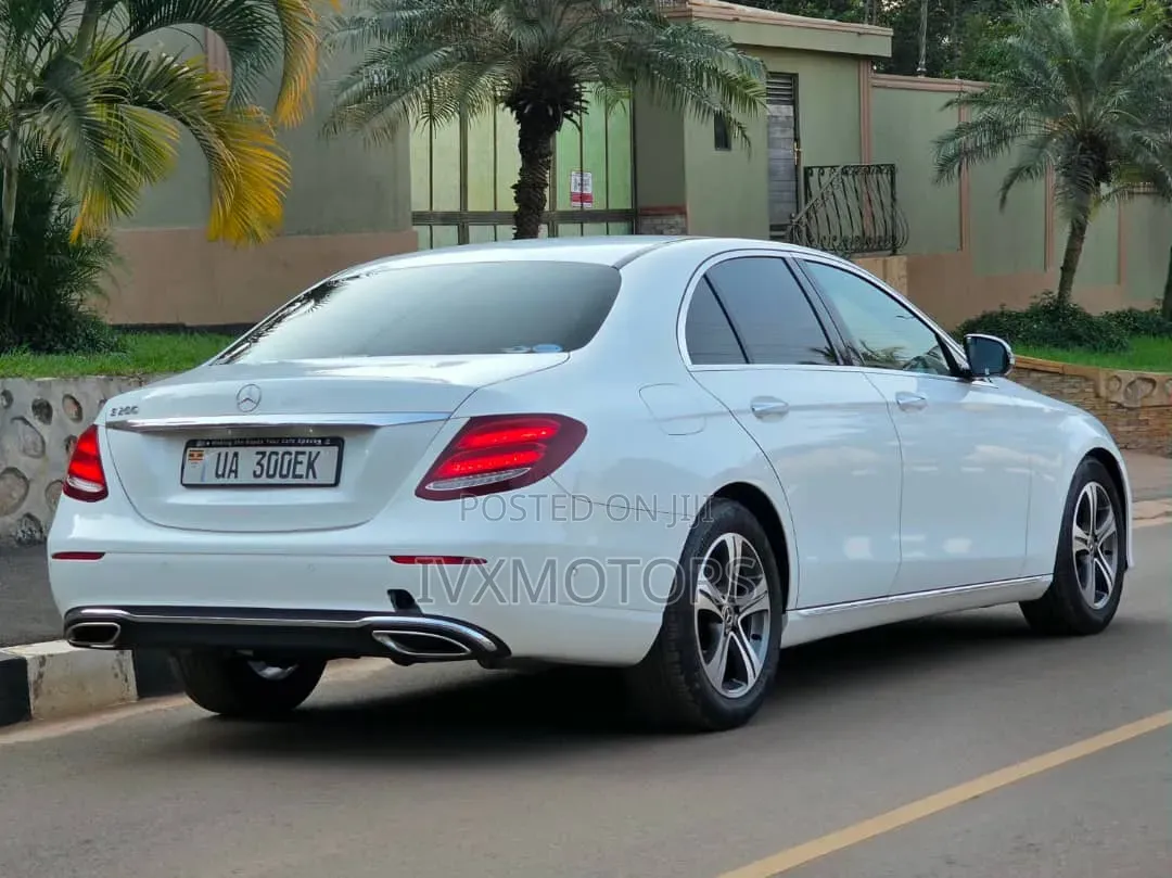 Mercedes-Benz E200 2018 White