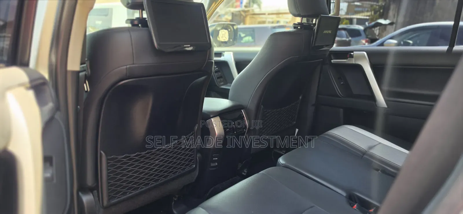 Toyota Land Cruiser Prado 2019 White