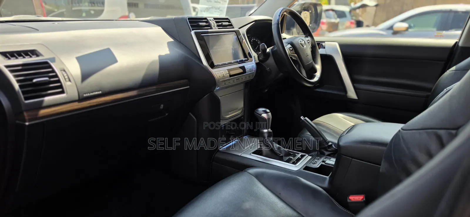 Toyota Land Cruiser Prado 2019 White