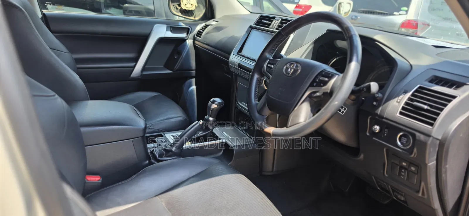 Toyota Land Cruiser Prado 2019 White