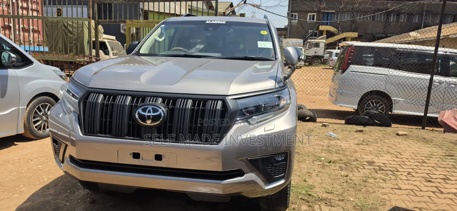 Toyota Land Cruiser Prado 2023 Ivory