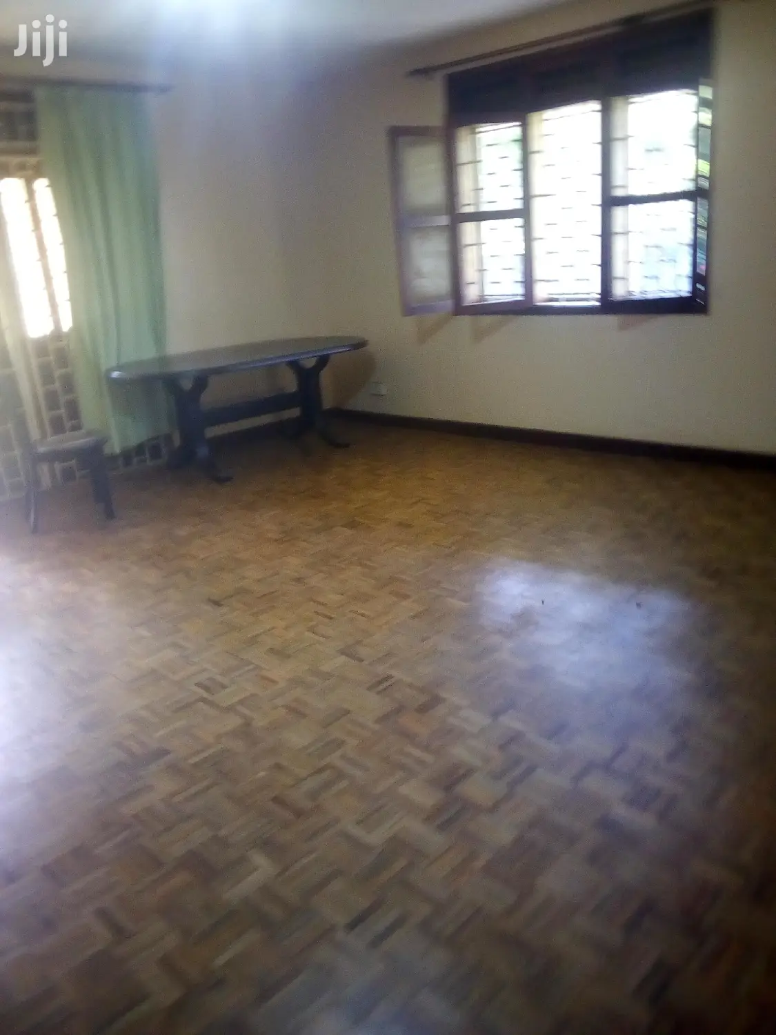 5 Bedroom House In Kololo For Rent