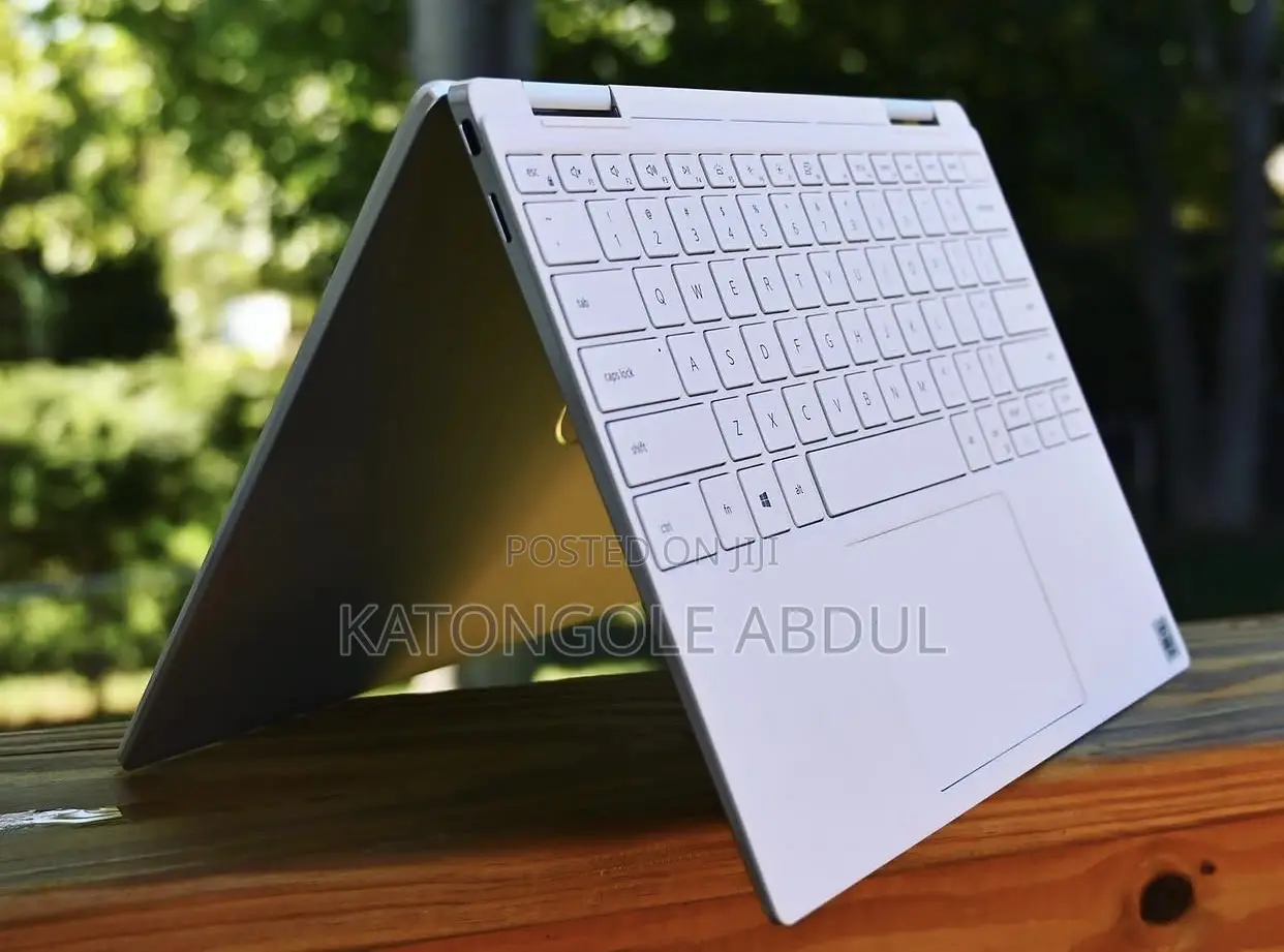 New Laptop Dell XPS 13 7390 16GB Intel Core i7 SSD 512GB