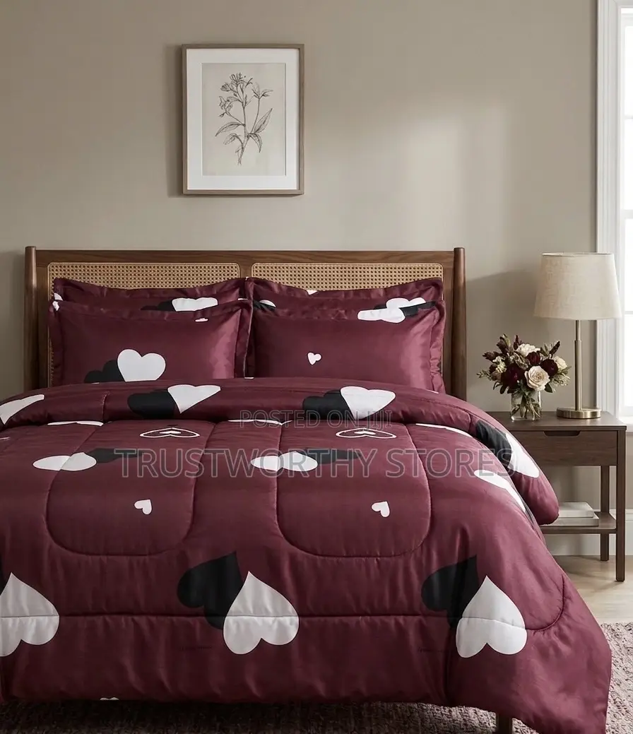 4pc Maroon Heart Duvet, 2 Pillowcases and 1 Bedsheet (4x6 and 5x6)