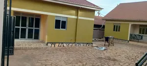 14bdrm Bungalow in Rubaga for sale